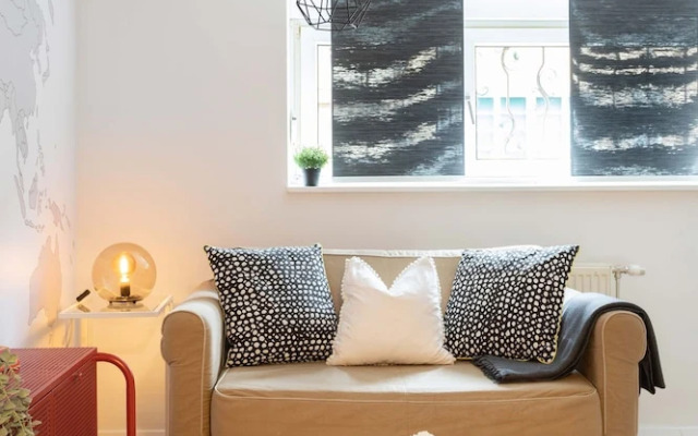 Modern Studio Near British Square