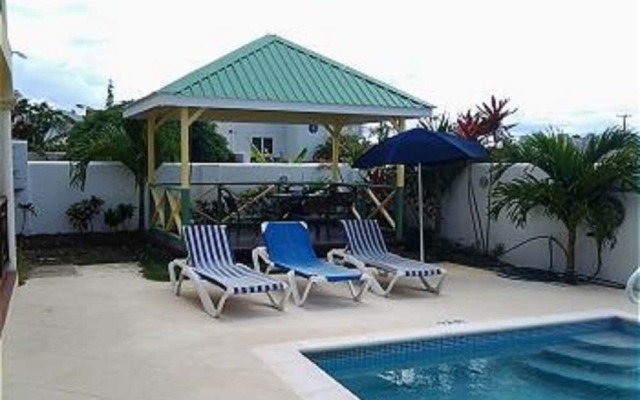 Barbados Sungold House Hibiscus - Three Bedroom Home