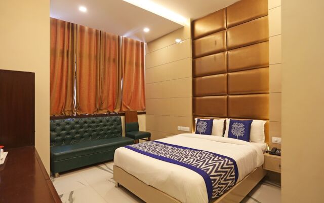 OYO 5614 Hotel Rolex Inn