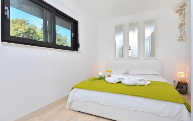 Luxury Villa Luminosa