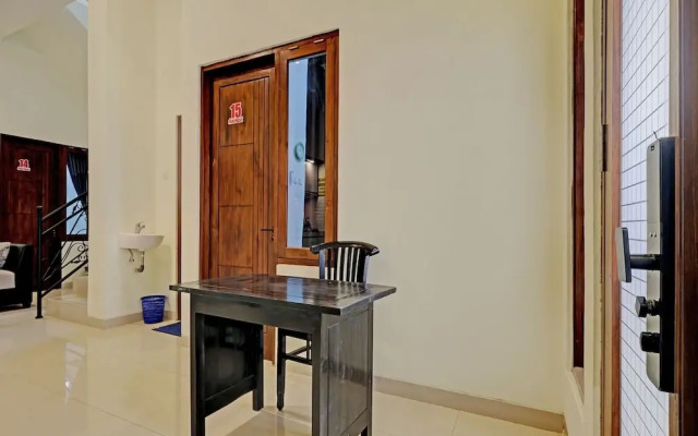 OYO Life 92935 Ayu Kost Eksklusif