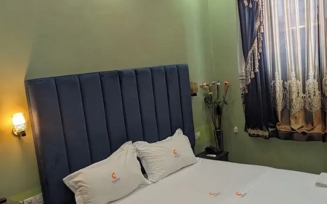 Comfort inn & suites hotel