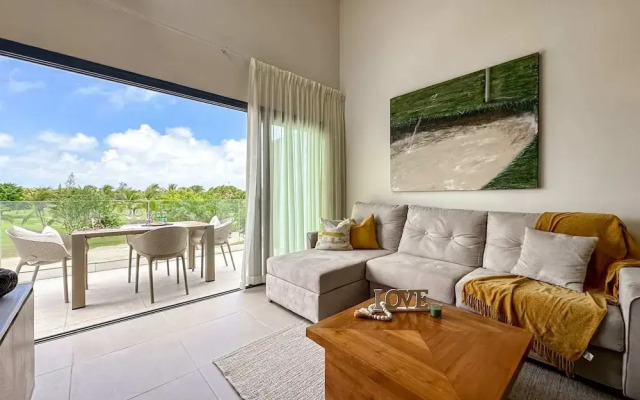 Fantastic Penthouse at Golf Course