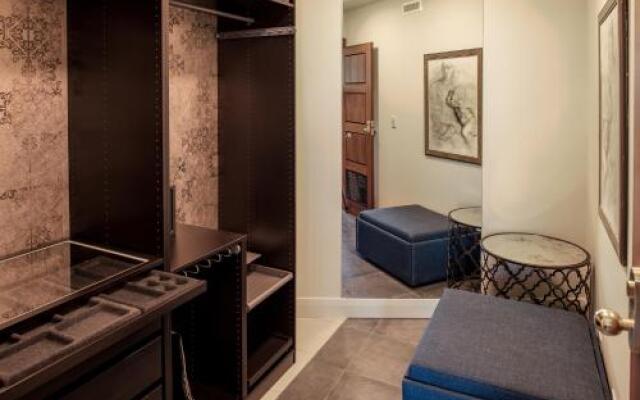 Suite 11 Victoria Square