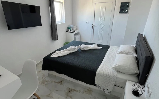 Stella Nomikou Apartments