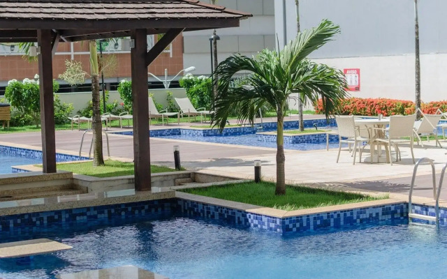 Apartamento a 30m do Salvador Shopping