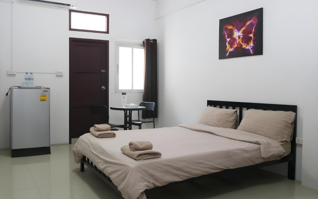 Baan Mai Guest House