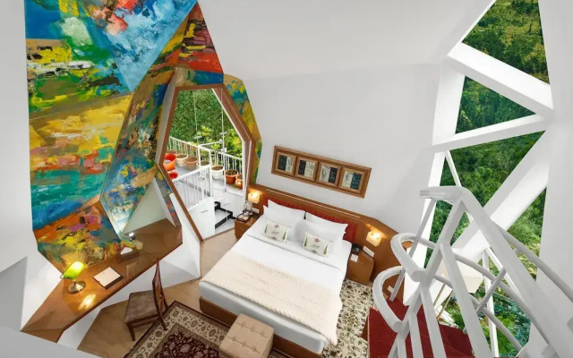 Tree of Life Eila Art Hotel