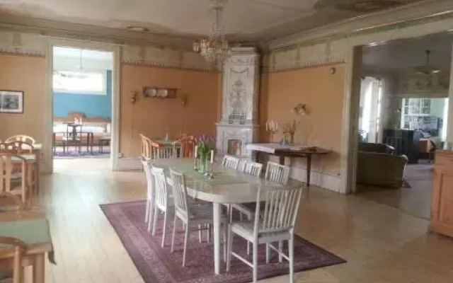 Borrgården Hostel