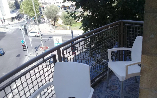Segal in Jerusalem Apartments