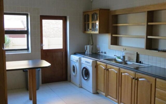 Cape Oasis Guesthouse