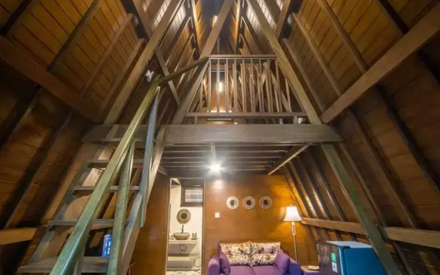 Rumah Kayu Tatiya Villa