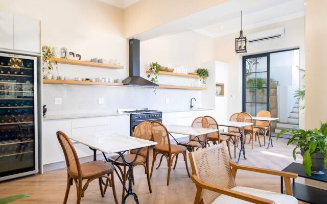 One Kensington Boutique Hotel