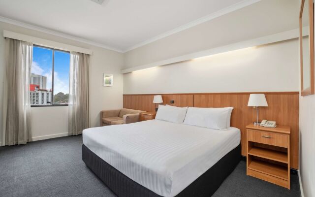 Metro Hotel Perth City