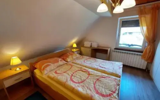 Apartments Ktrenc