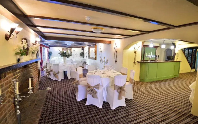The Roundabout Hotel