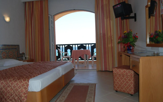 Hotel Marabout - Families and Couples Only