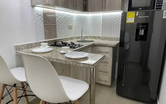 Luxury Liv Limonar