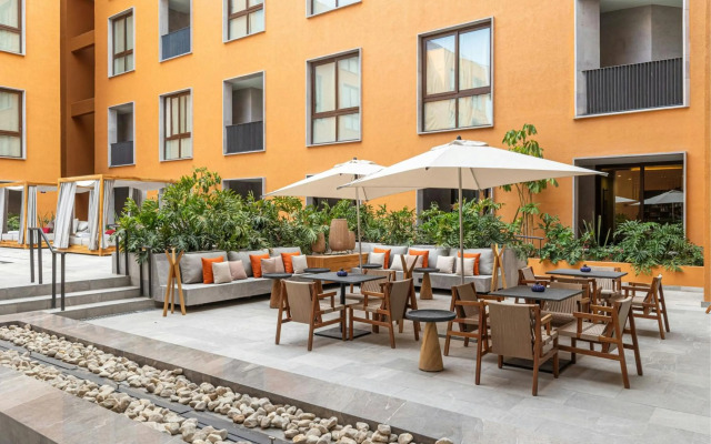 Cleviá, San Miguel de Allende, Autograph Collection