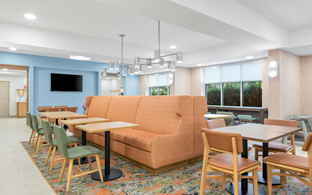 Hampton Inn by Hilton Gainesville-Haymarket