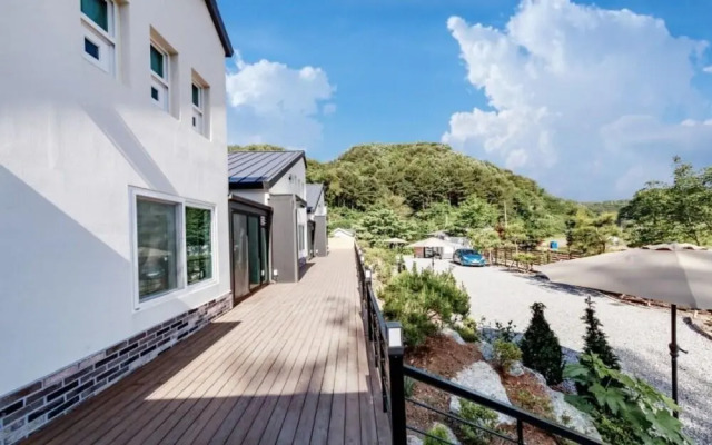 Gapyeong 101 Pool Villa