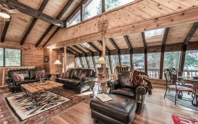 Antler Mountain Lodge - Four Bedroom Cabin