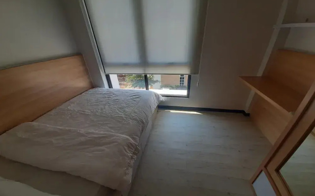 OYO Life 93289 Jelita Residence 2