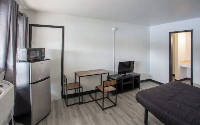 Glenstone place extended stay motel