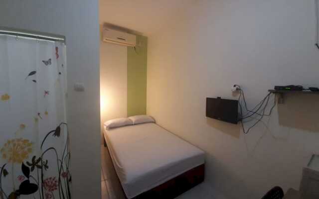 OYO 93274 Oren Home Bekasi