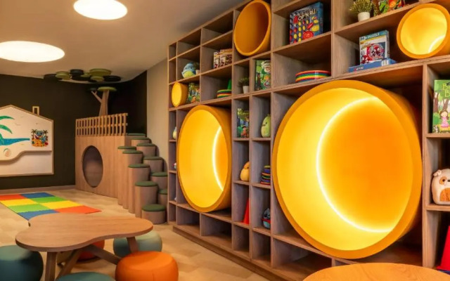 Embassy Suites By Hilton Aruba Beach Resort