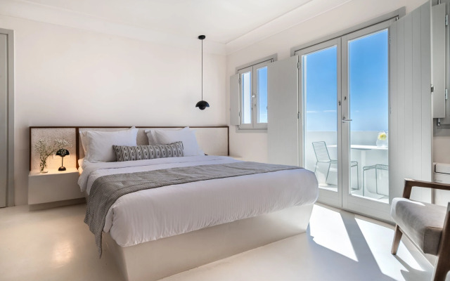 Akra Suites & Spa