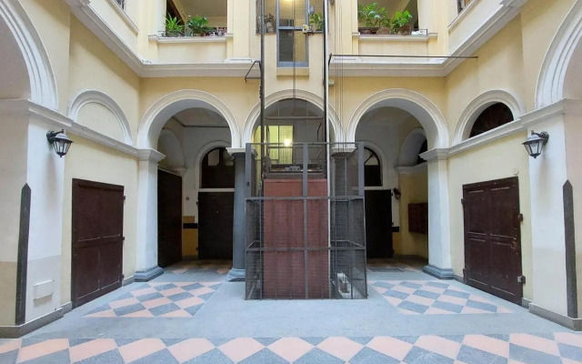 Roman Holiday Apartment