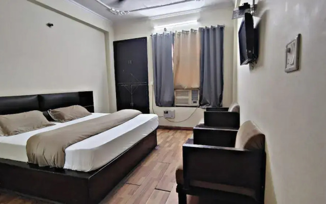 nancy paradise hotel