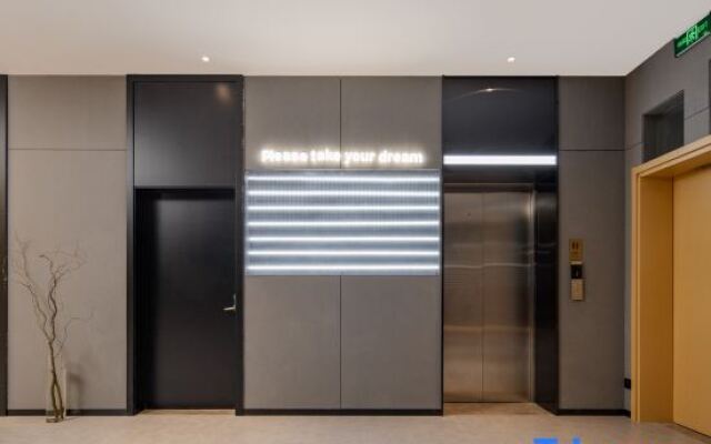 Vyluk Hotel (Hangzhou Xiaoshan Airport Store)