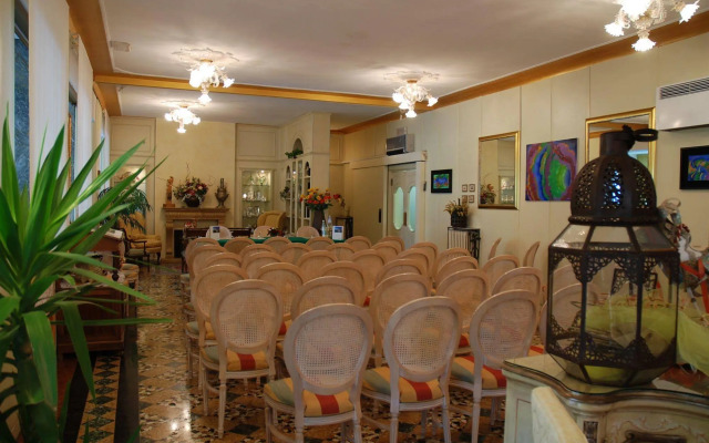 Hotel Riviera