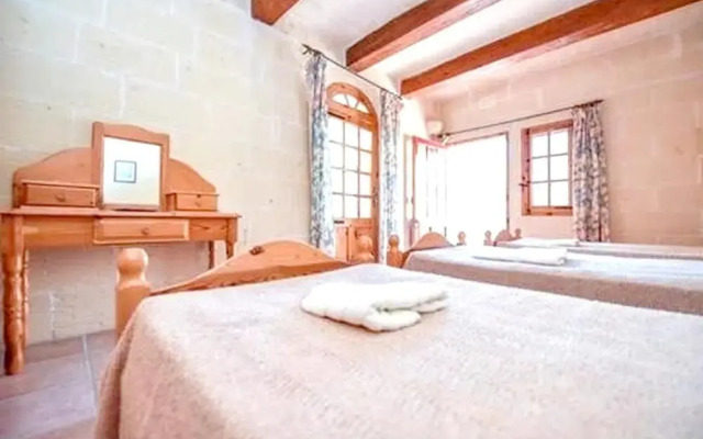 Villa With 3 Bedrooms In Sannat With Wonderful Mountain View Private Pool Enclosed Garden