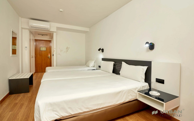 Urban Hotel Amadeos