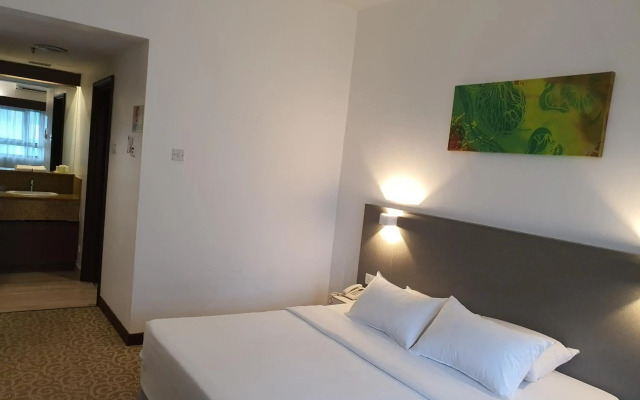 Crown Regency Serviced Suites