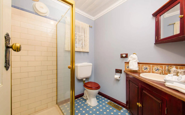 Barnsley House Bed and Breakfast