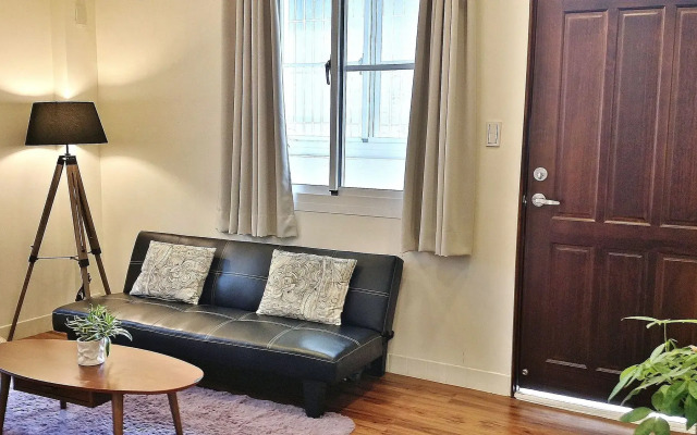 Mutter Apartment