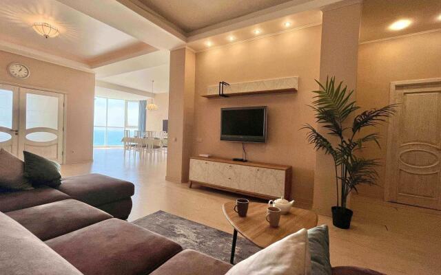 Альфа на проспекте Курортный