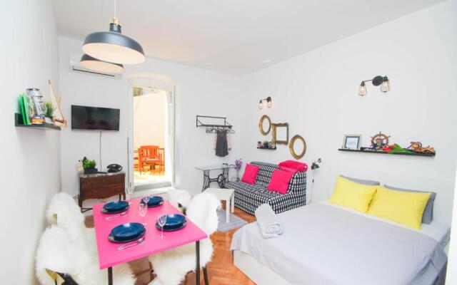 Fab 'n' Chic Apartments