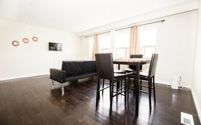 Private & Comfy 2 Bedroom Near Downtown