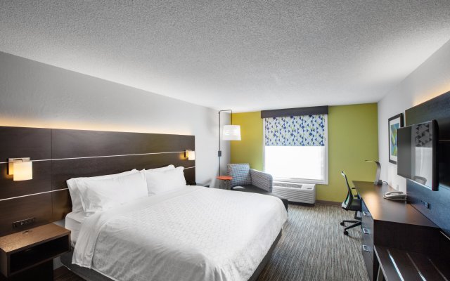 Holiday Inn Express Hotel & Suites Altoona-Des Moines, an IHG Hotel