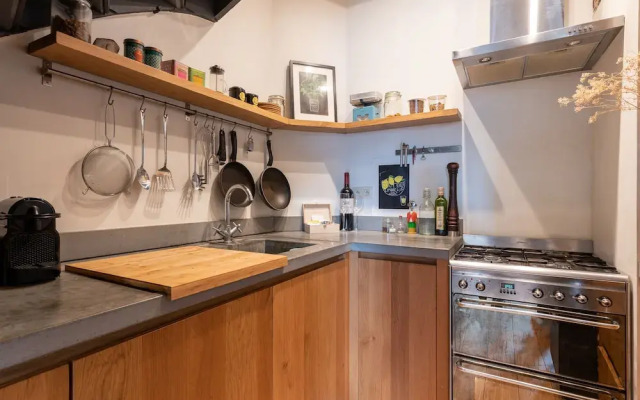 Europea St Catherine Duplex City Center