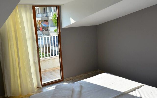Vavilla Apartment