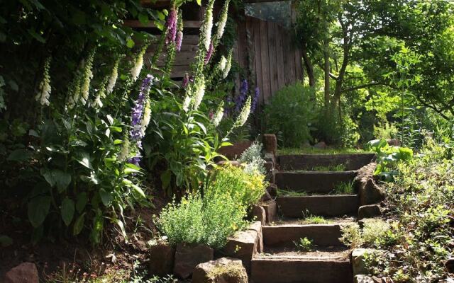 Beautiful Cottage in Wimmenau With Garden