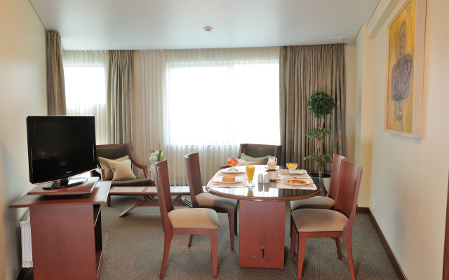 Suites Camino Real