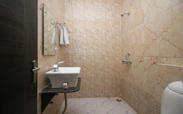 City Hotel and Suites Agra