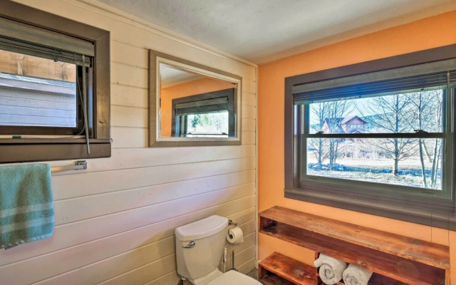 Quiet Alma Home w/ Deck - 20 Mi to Breckenridge!